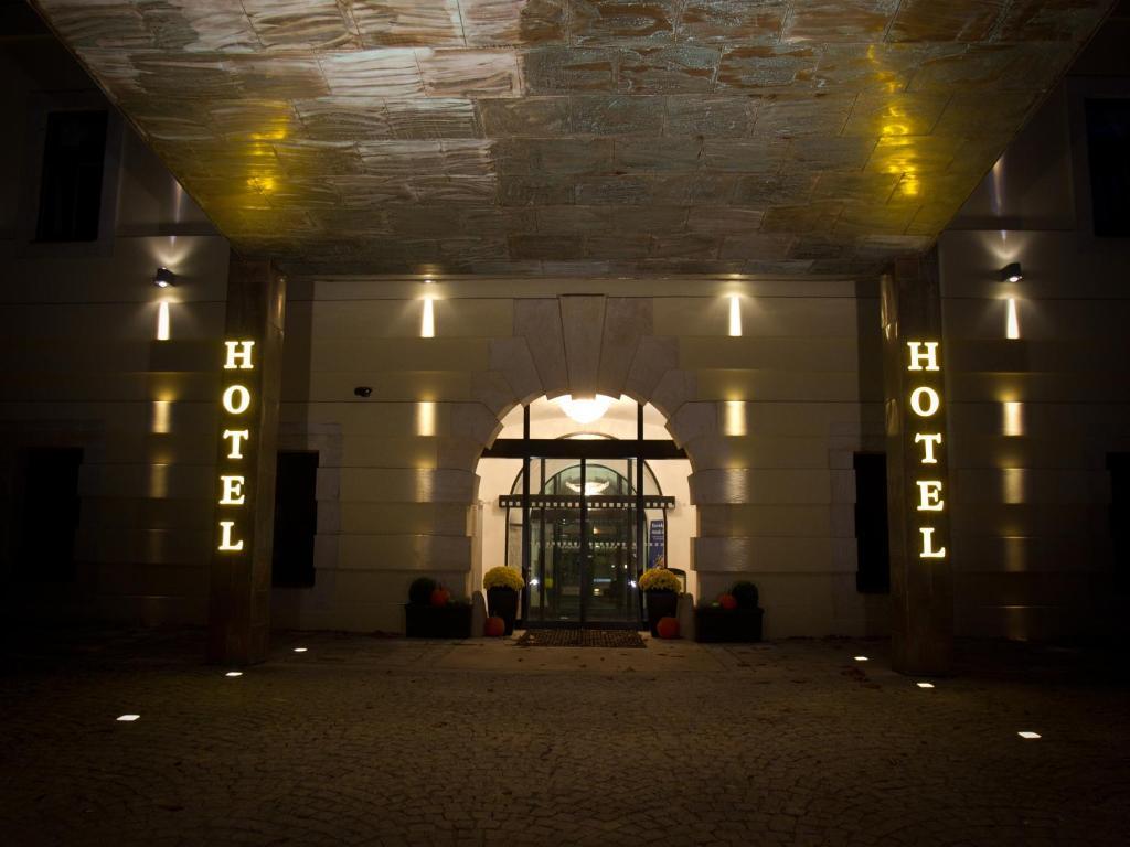 Ea Hotel Tereziansky Dvur Hradec Kralove Ngoại thất bức ảnh