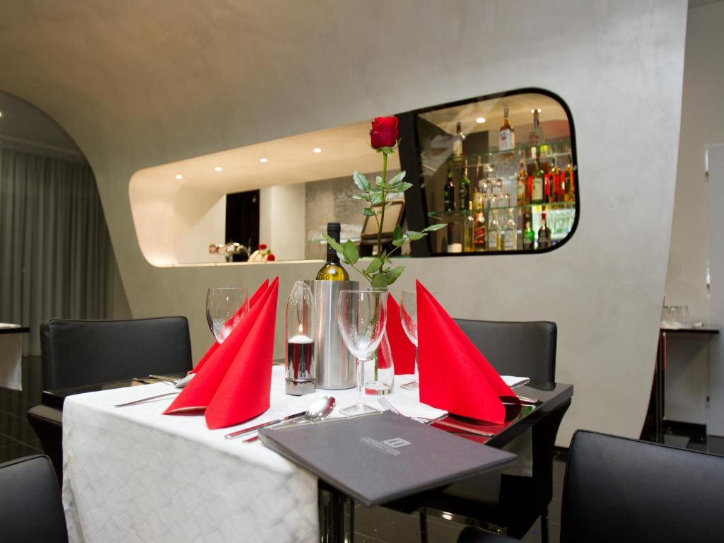 Ea Hotel Tereziansky Dvur Hradec Kralove Ngoại thất bức ảnh