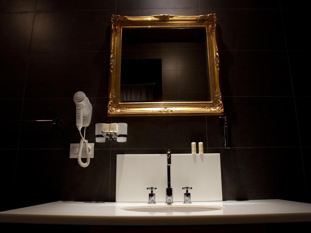 Ea Hotel Tereziansky Dvur Hradec Kralove Ngoại thất bức ảnh