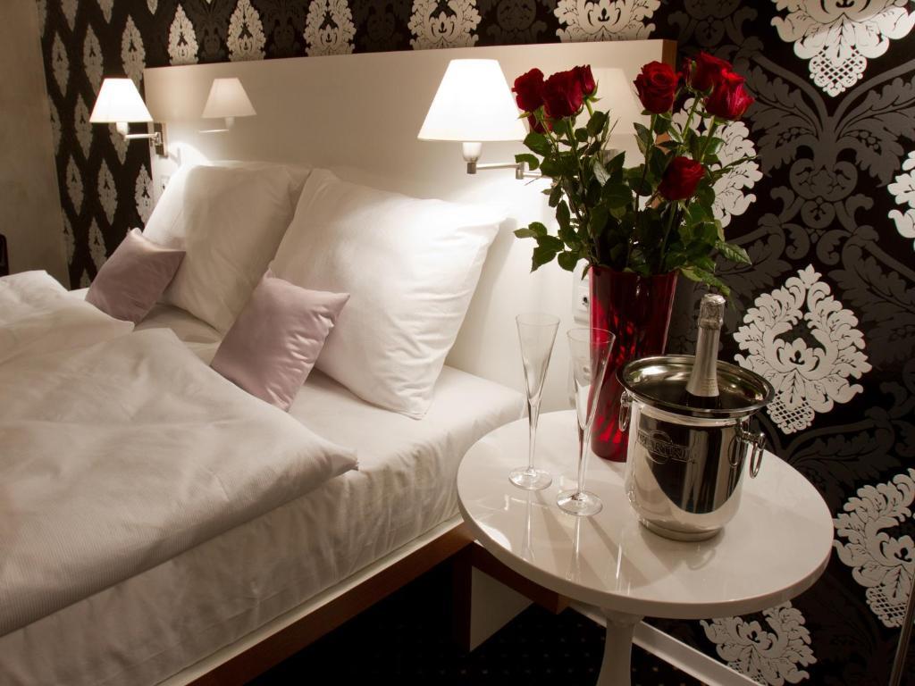 Ea Hotel Tereziansky Dvur Hradec Kralove Ngoại thất bức ảnh