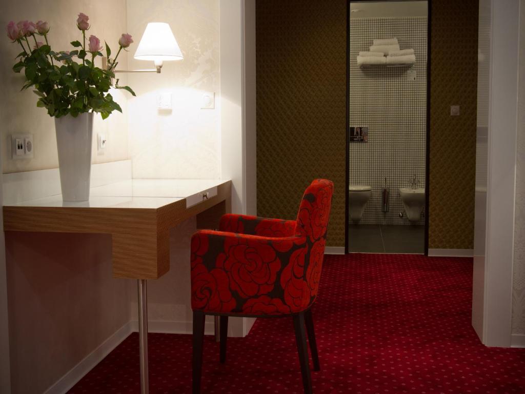 Ea Hotel Tereziansky Dvur Hradec Kralove Ngoại thất bức ảnh