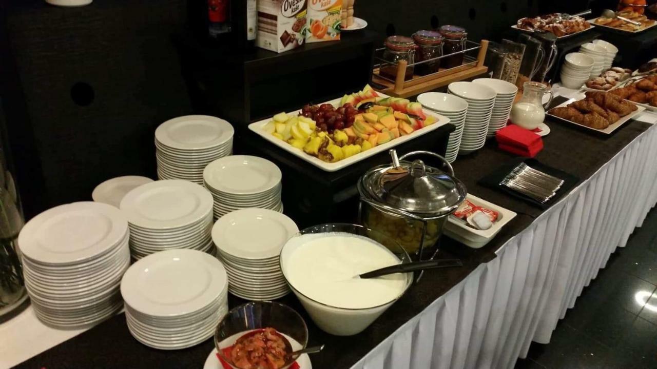 Ea Hotel Tereziansky Dvur Hradec Kralove Ngoại thất bức ảnh
