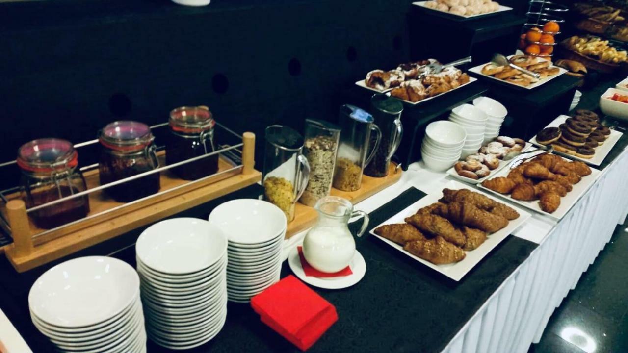 Ea Hotel Tereziansky Dvur Hradec Kralove Ngoại thất bức ảnh